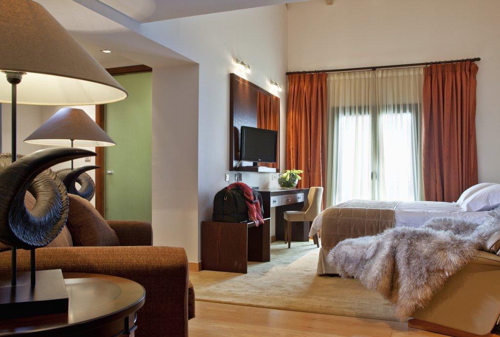 Kalavrita Canyon Hotel & Spa Extérieur photo